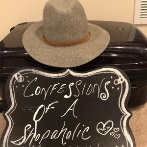 Gray hat with camel color leather detail